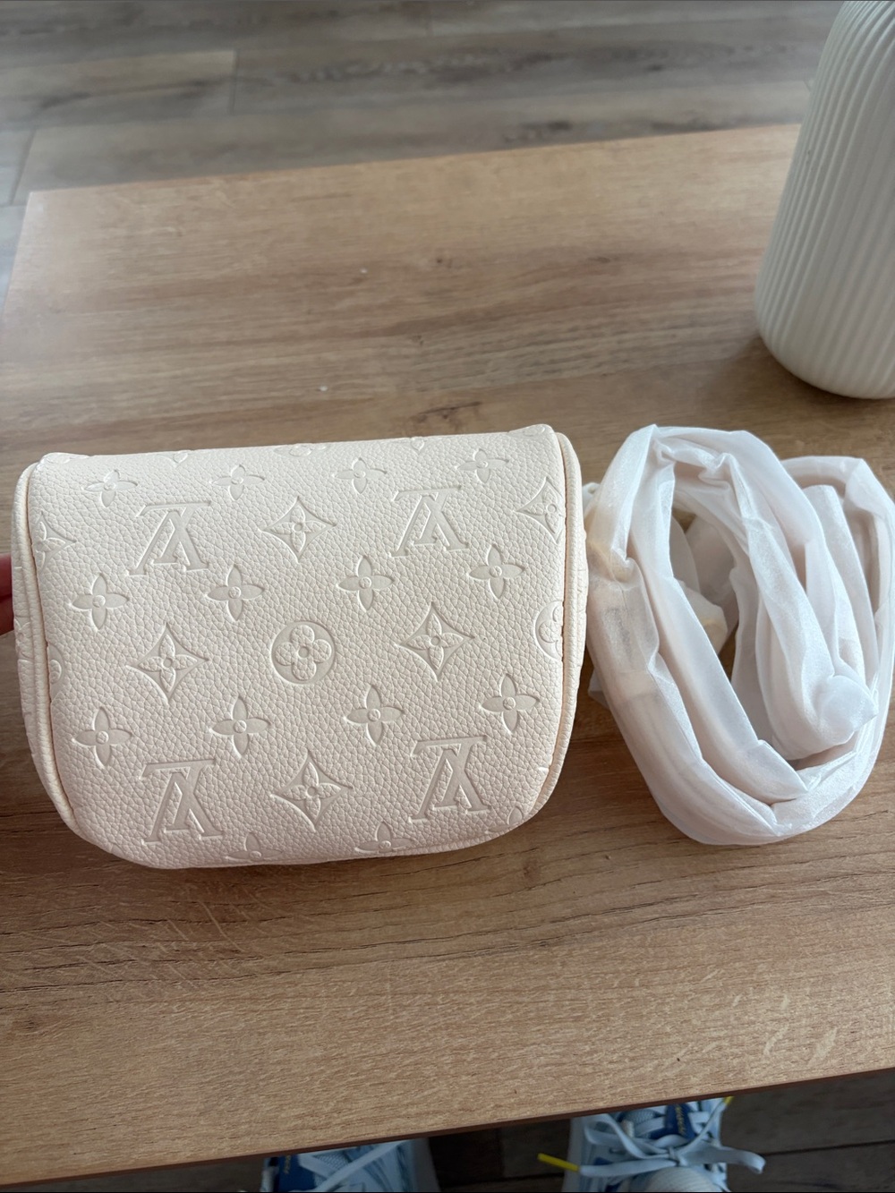 Louis Vuitton Cream Embossed Mini Crossbody Bag with Gold Hardware - Picture 2 of 2
